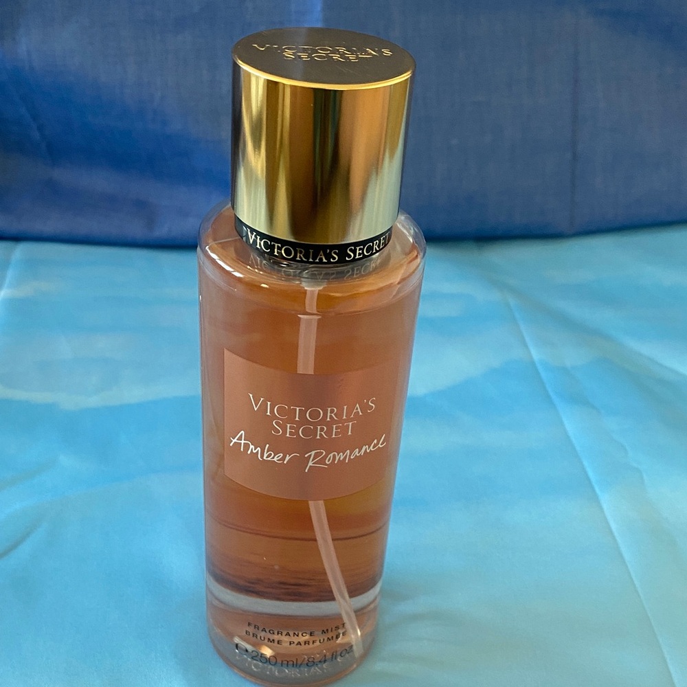 NWT Victoria's Secret Amber Romance Mist in Orange and Gold